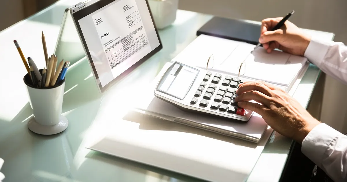 دور المراجعة الخارجية في تحسين جودة القوائم المالية