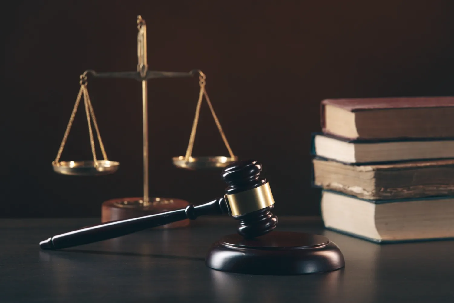 استشارات قانونية عبر الهاتف